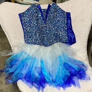 Elegant Strapless Blue and White Dress